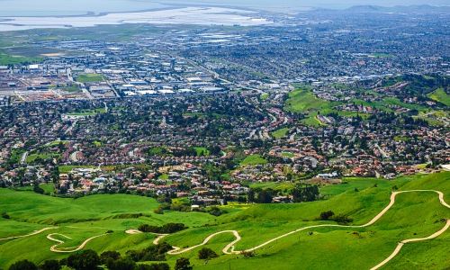 Hiking In Fremont, California: 5 Best Nature Trails & Parks Cover Image